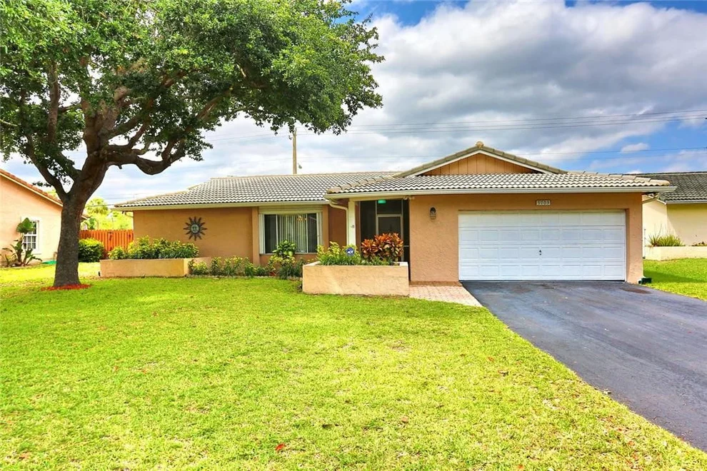 Unit for sale at 9703 NW 28th Place, Coral Springs, FL 33065