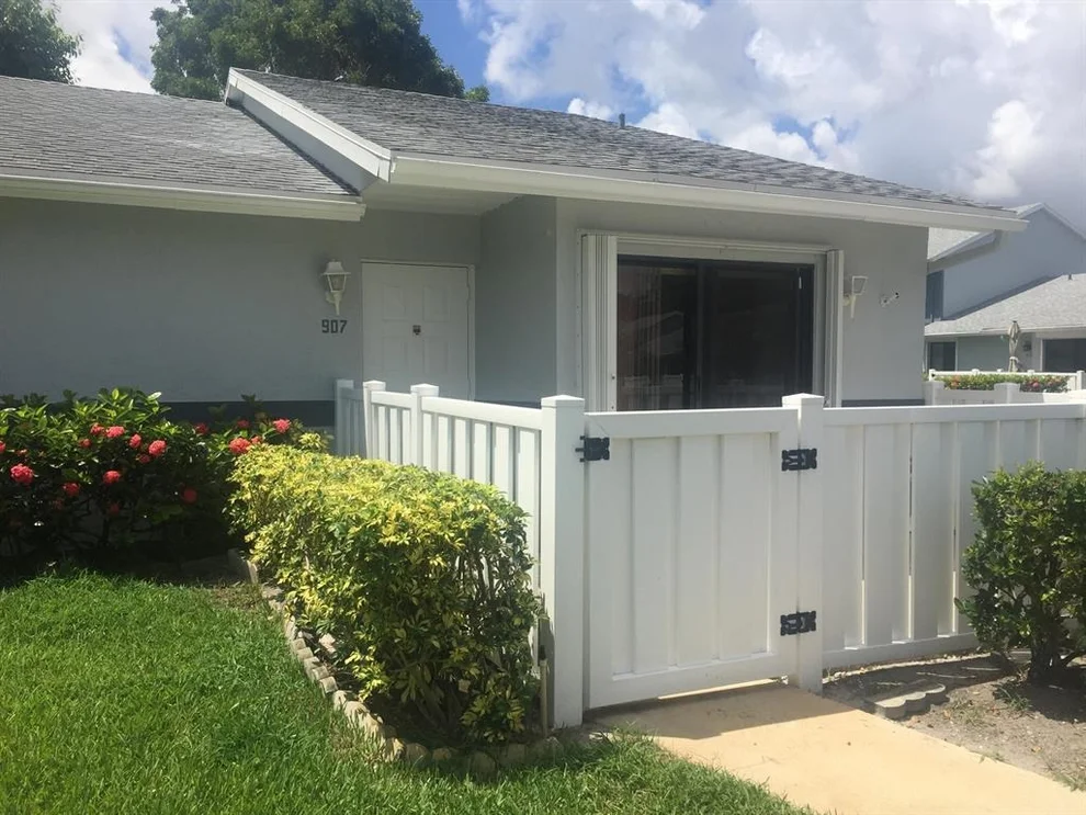 Unit for sale at 2641 Gately Drive W, West Palm Beach, FL 33415