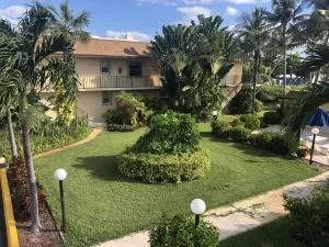 Unit for sale at 720 N Dixie Highway, Lantana, FL 33462