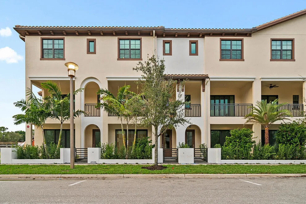 Unit for sale at 5251 Beckman Terrace, Palm Beach Gardens, FL 33418