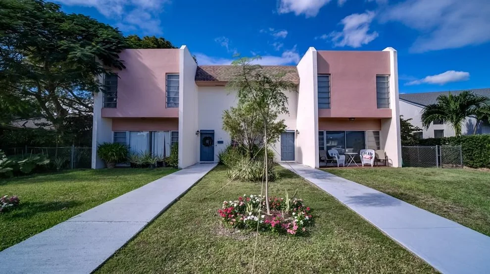 Unit for sale at 9180-9182 SW 95th Avenue, Miami, FL 33176