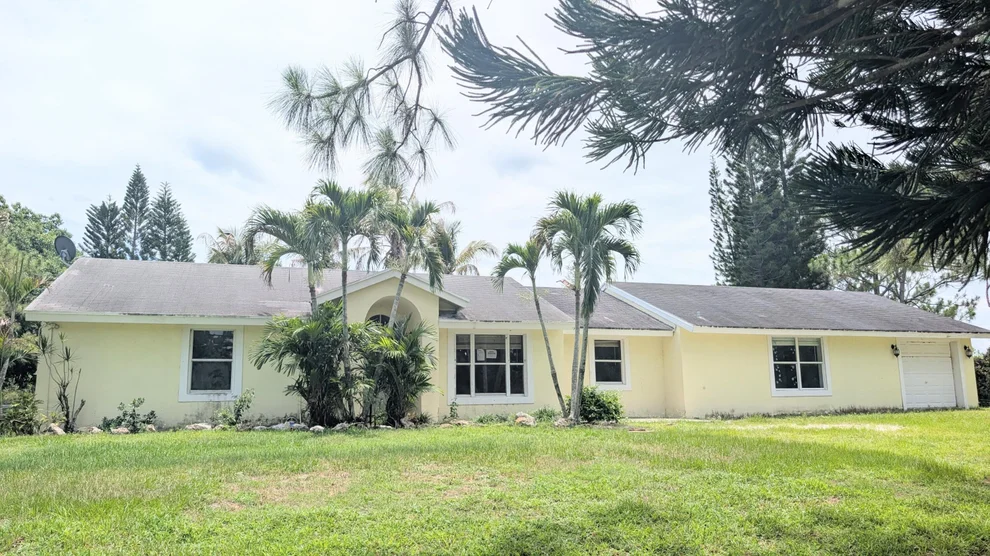 Unit for sale at 14790 N 87th St Street N, The Acreage, FL 33470