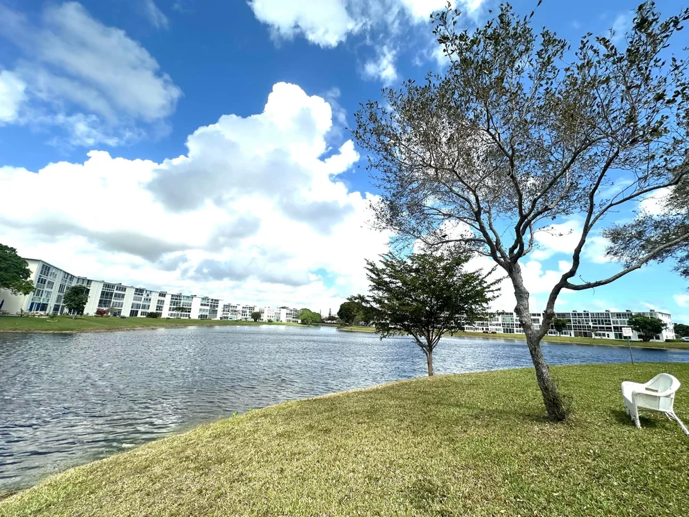 Unit for sale at 3057 Harwood E, Deerfield Beach, FL 33442