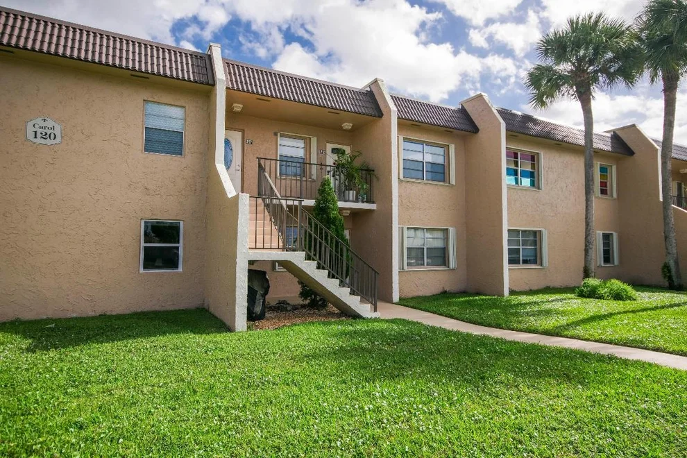 Unit for sale at 120 Lake Meryl Drive, West Palm Beach, FL 33411