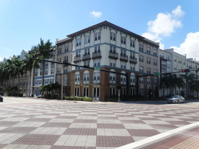 Unit for sale at 533 NE 3rd Avenue, Fort Lauderdale, FL 33301