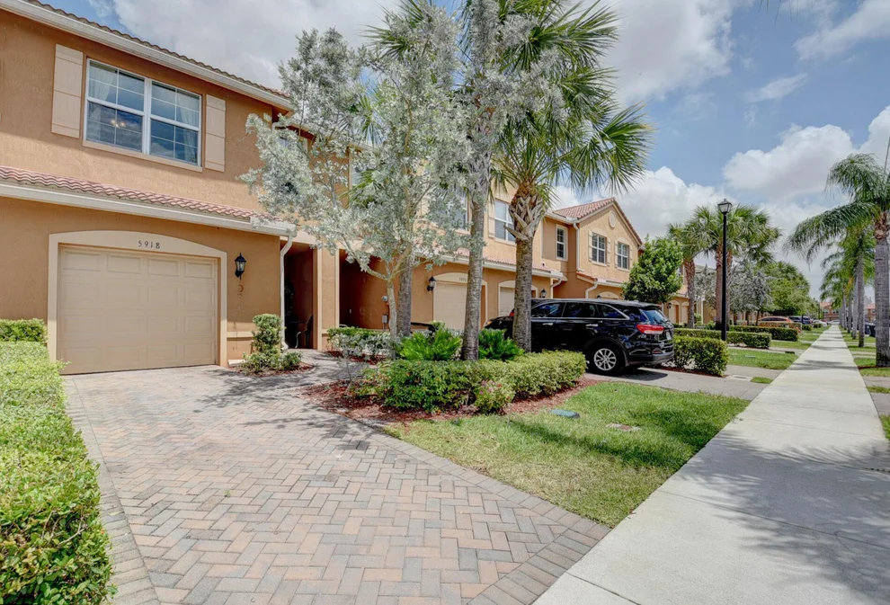 Unit for sale at 5918 Monterra Club Drive, Lake Worth, FL 33463