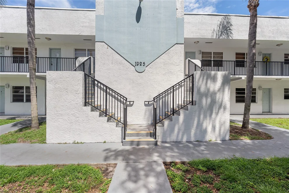 Unit for sale at 1925 Madison Street, Hollywood, FL 33020