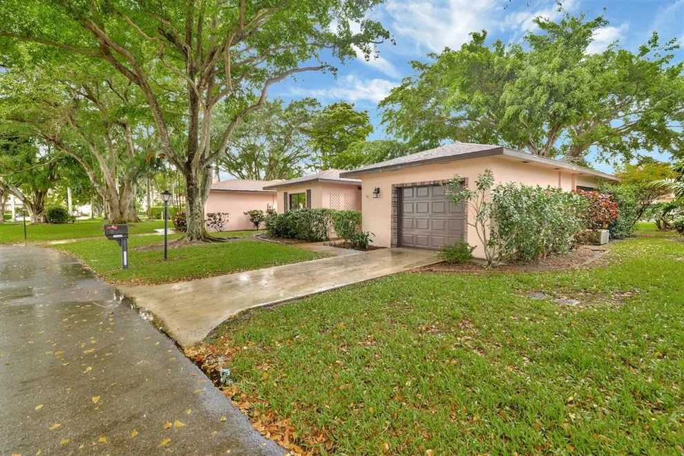 Unit for sale at 14600 Bonaire Boulevard, Delray Beach, FL 33446