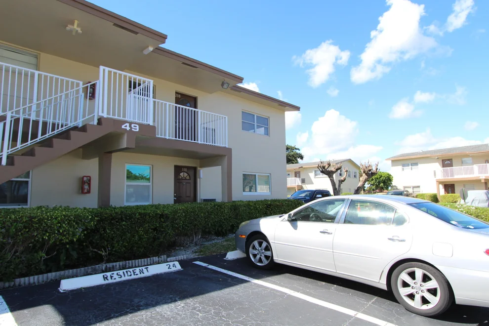 Unit for sale at 601 NW 78th Avenue, Margate, FL 33063