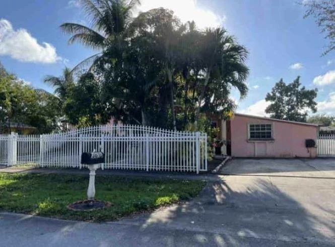 Unit for sale at 3610 SW 36 Street, West Park, FL 33023