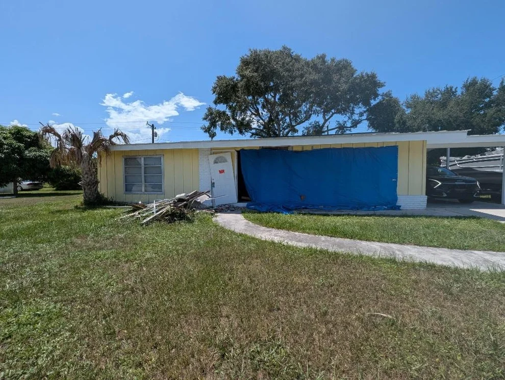 Unit for sale at 550 SW Airoso Boulevard, Port St Lucie, FL 34983