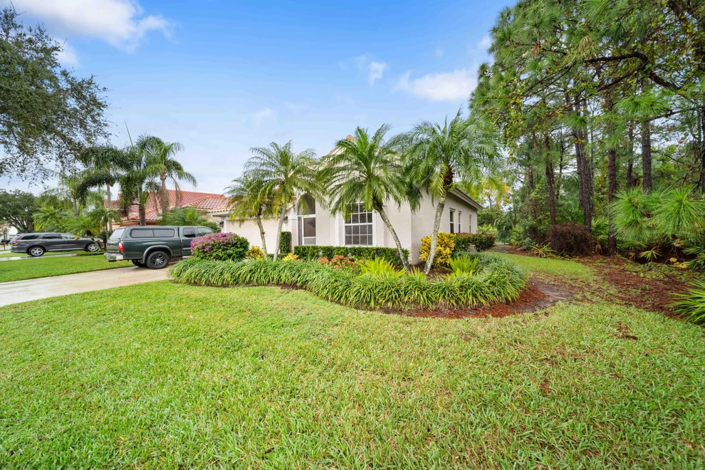 Unit for sale at 5003 SE Mariner Village Lane, Stuart, FL 34997