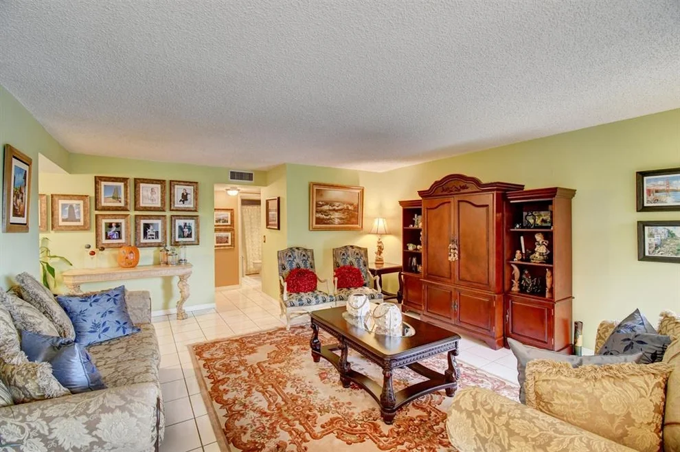Unit for sale at 5700 Camino Del Sol, Boca Raton, FL 33433