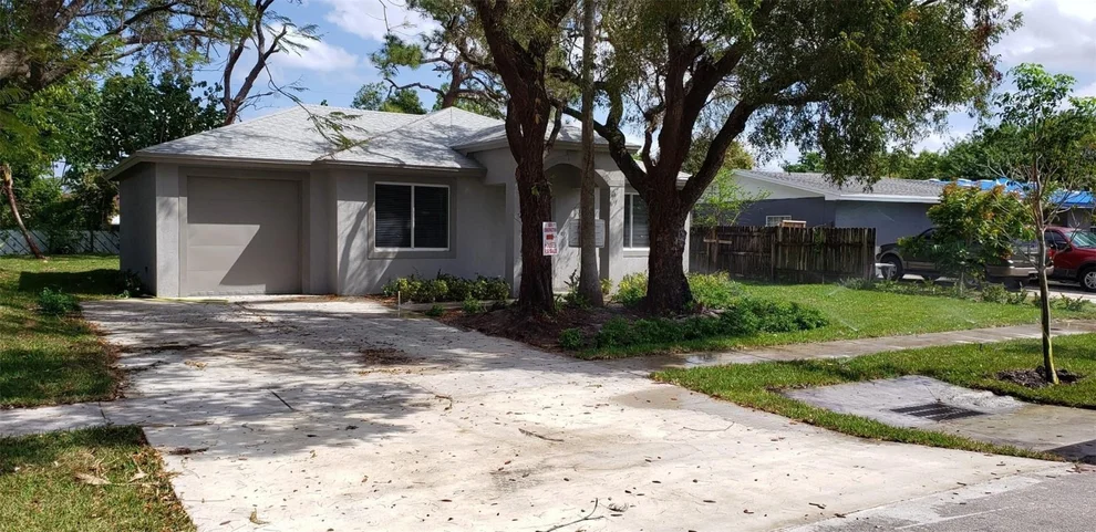Unit for sale at 620 E Campus Circle, Fort Lauderdale, FL 33312