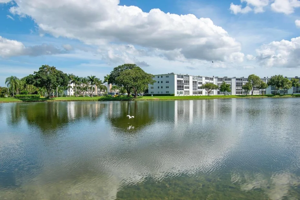 Unit for sale at 2085 Wolverton E, Boca Raton, FL 33434