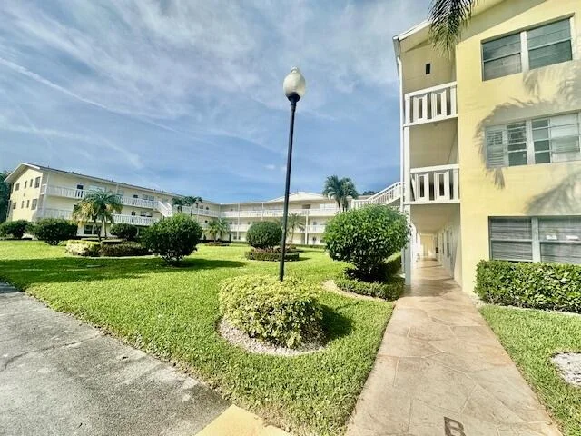 Unit for sale at 69 Dorset B, Boca Raton, FL 33434