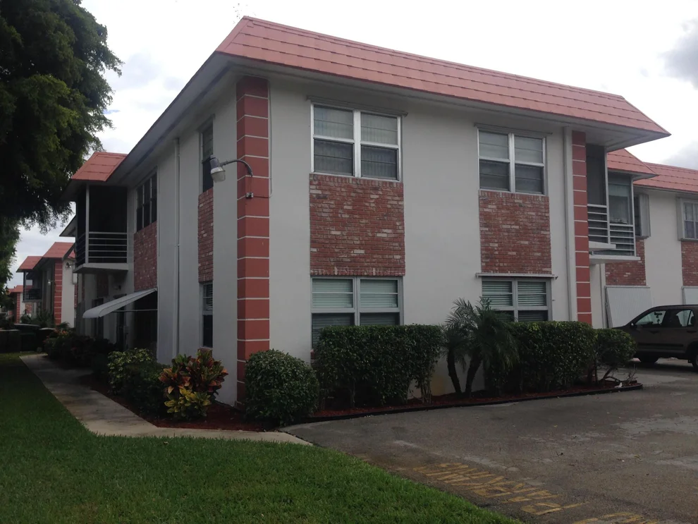 Unit for sale at 3550 NW 8th Avenue, Pompano Beach, FL 33064