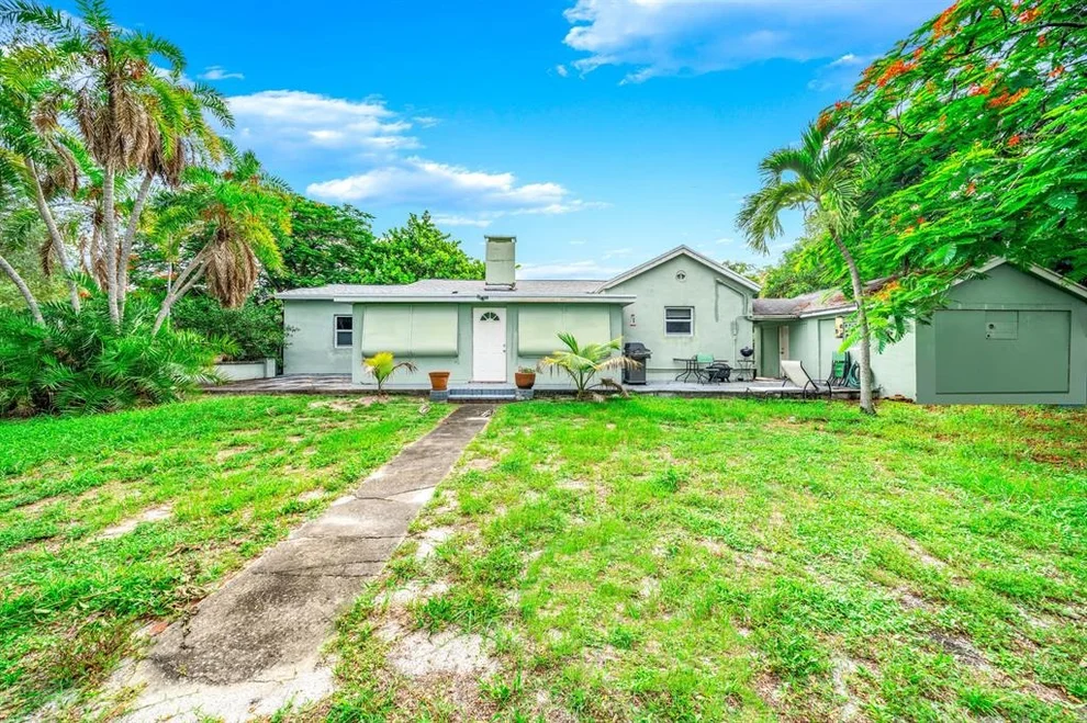 Unit for sale at 1303 NE 2nd Avenue, Delray Beach, FL 33444