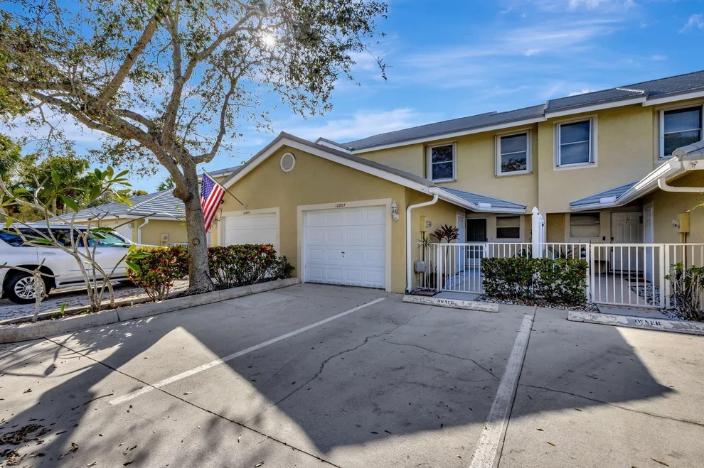 Unit for sale at 12807 Woodmill Drive, Palm Beach Gardens, FL 33418