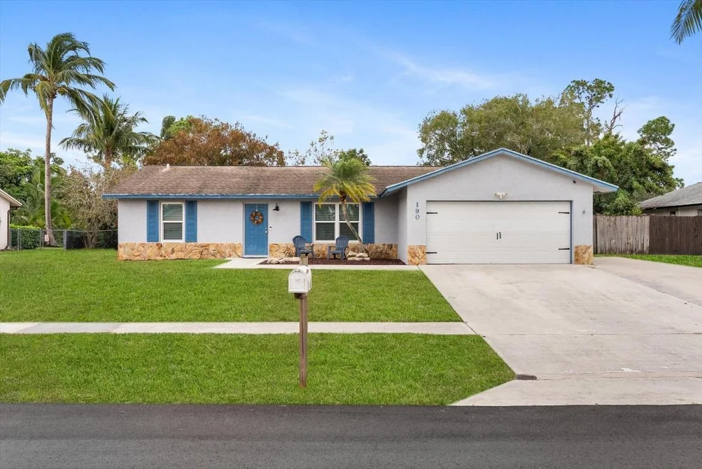 Unit for sale at 190 Martin Circle, Royal Palm Beach, FL 33411