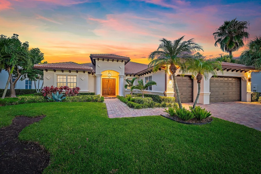 Unit for sale at 136 Casa Circle, Jupiter, FL 33458