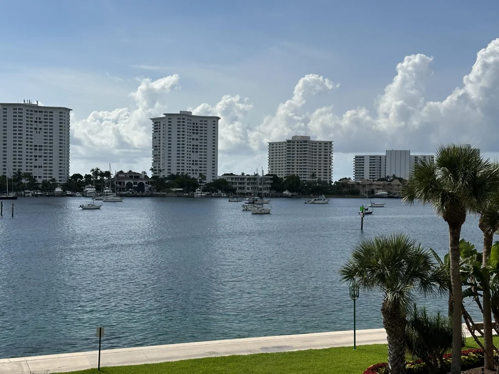 Unit for sale at 140 SE 5th Avenue, Boca Raton, FL 33432