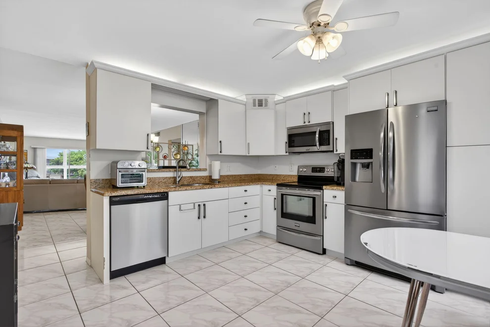 Unit for sale at 3202 Portofino Point, Coconut Creek, FL 33066