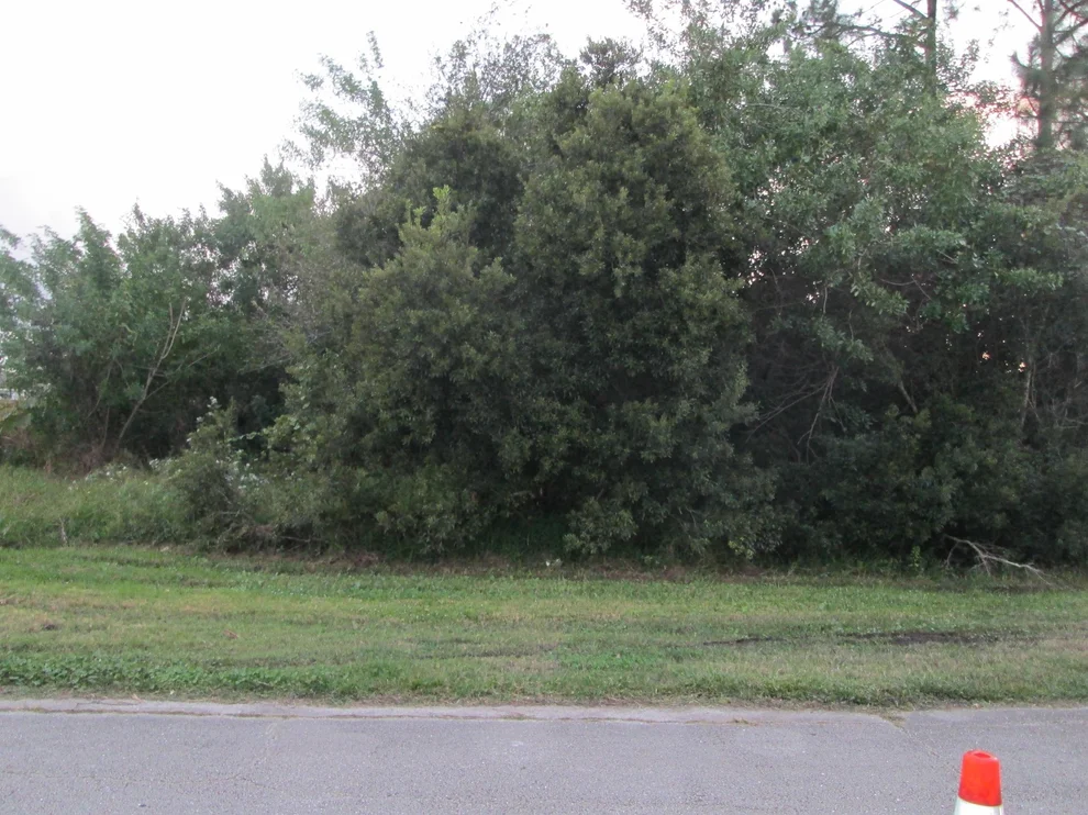 Unit for sale at 580 SW Ray Avenue, Port St Lucie, FL 34953