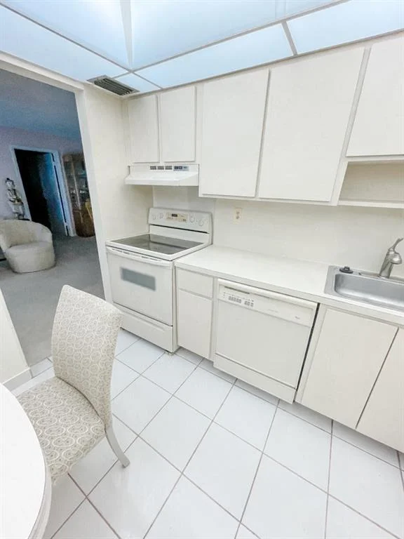 Unit for sale at 95 Capri B, Delray Beach, FL 33484