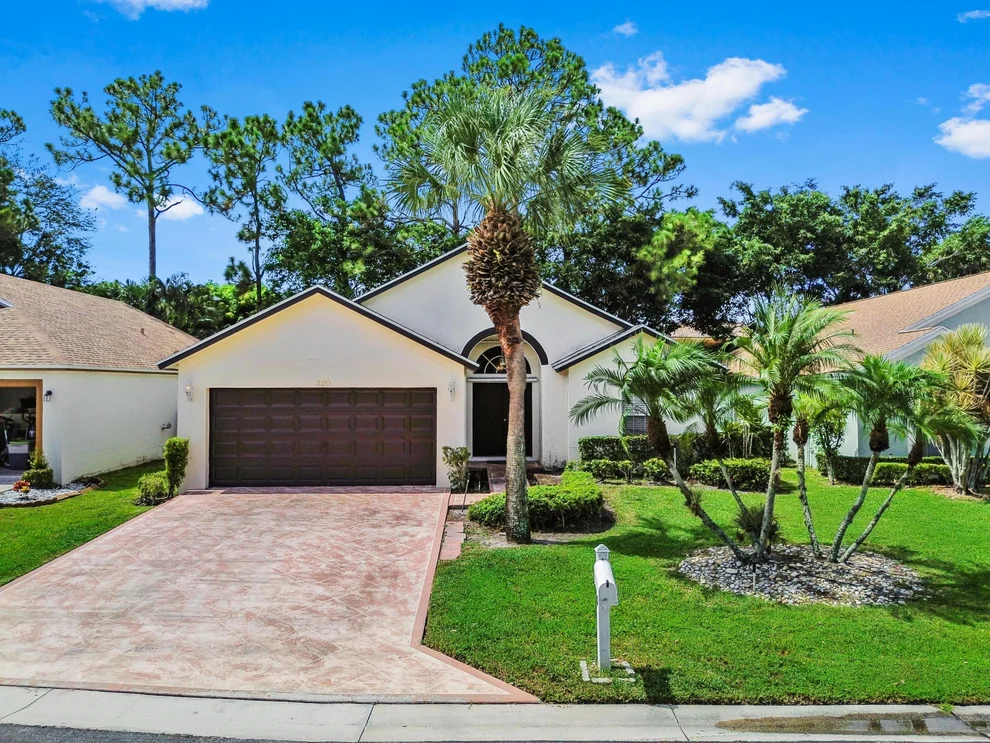 Unit for sale at 320 Hammocks Trail, Greenacres, FL 33413