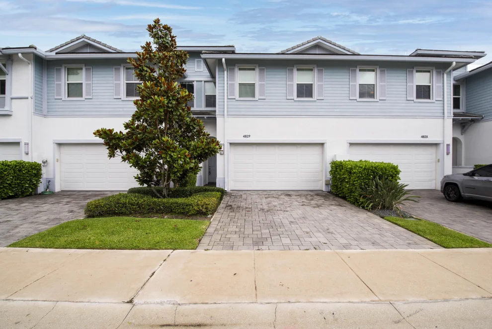Unit for sale at 4829 Pointe Midtown Road, Palm Beach Gardens, FL 33418