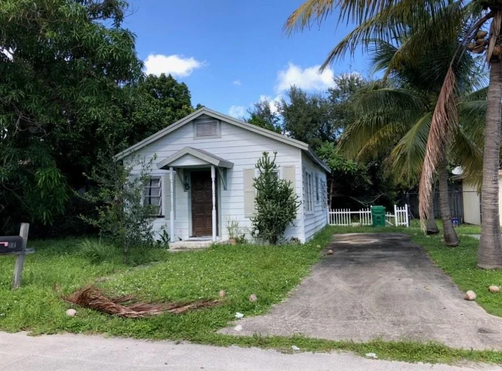 Unit for sale at 32 E 25th Street, Riviera Beach, FL 33404