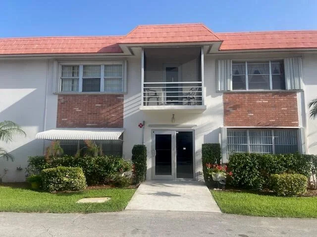 Unit for sale at 3550 NW 8th Avenue, Pompano Beach, FL 33064