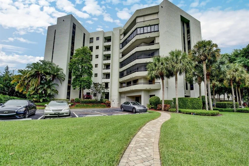 Unit for sale at 6372 La Costa Drive, Boca Raton, FL 33433