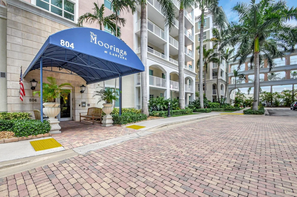 Unit for sale at 804 E Windward Way, Lantana, FL 33462