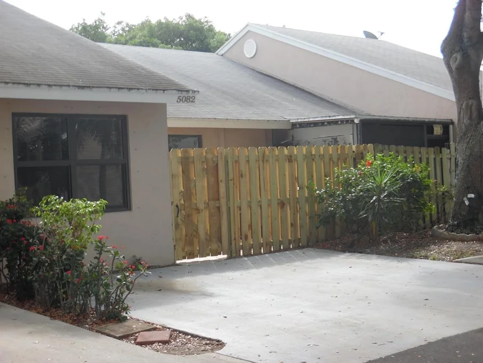 Unit for sale at 5082 Glencove Lane, West Palm Beach, FL 33415