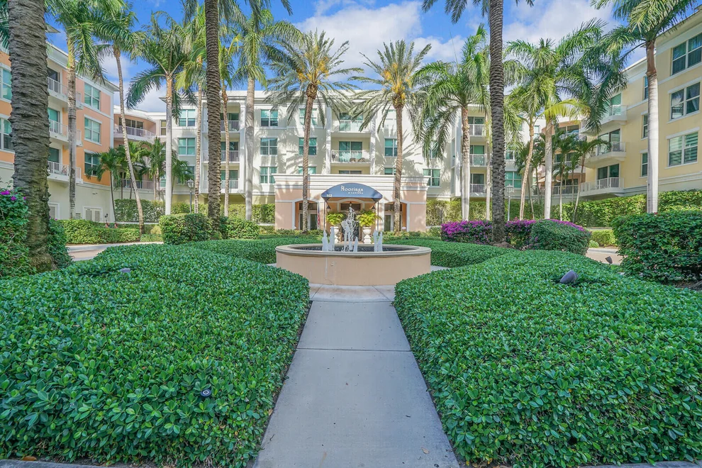 Unit for sale at 804 E Windward Way, Lantana, FL 33462