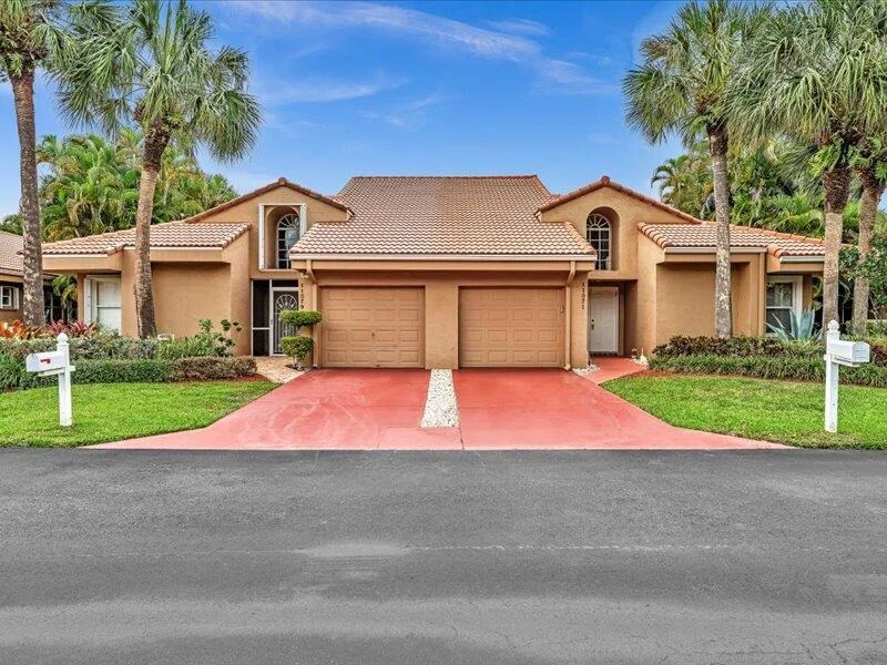 Unit for sale at 11071 Autoro Court, Boca Raton, FL 33498