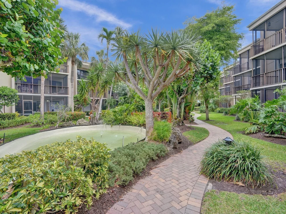 Unit for sale at 3605 S Ocean Boulevard, Palm Beach, FL 33480