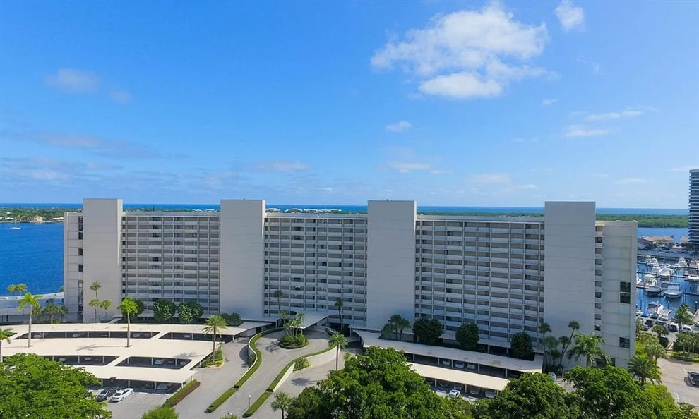 Unit for sale at 122 Lakeshore Drive, North Palm Beach, FL 33408