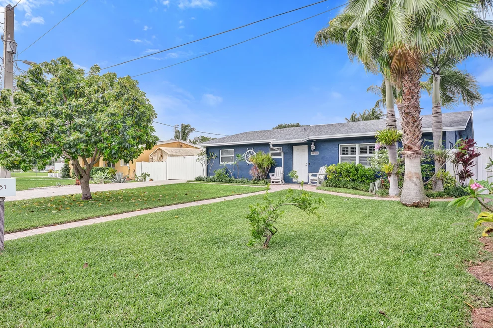 Unit for sale at 4681 SW 42nd Avenue, Fort Lauderdale, FL 33314