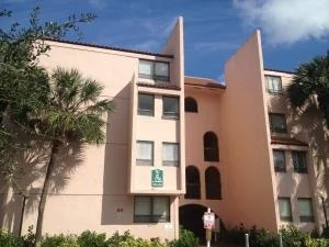 Unit for sale at 1750 N Congress Avenue, West Palm Beach, FL 33401