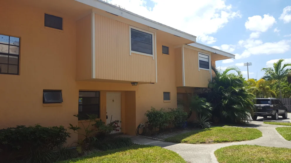 Unit for sale at 4330 Lilac Street, Palm Beach Gardens, FL 33410