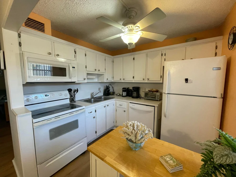 Unit for sale at 2152 NE 1st Way, Boynton Beach, FL 33435