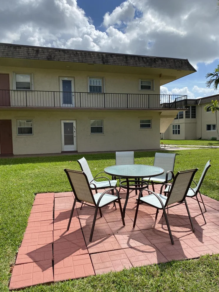 Unit for sale at 750 Lori Drive, Palm Springs, FL 33461