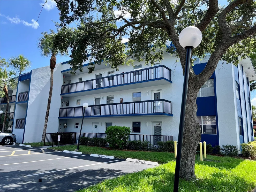 Unit for sale at 3140 Holiday Springs Boulevard, Pompano Beach, FL 33063