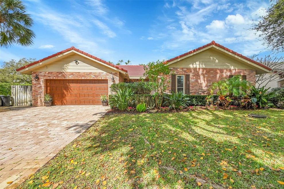 Unit for sale at 7105 NW 40th Street, Coral Springs, FL 33065