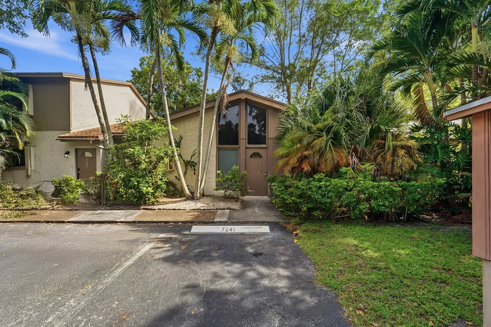 Unit for sale at 7241 W Sunrise Boulevard, Plantation, FL 33313