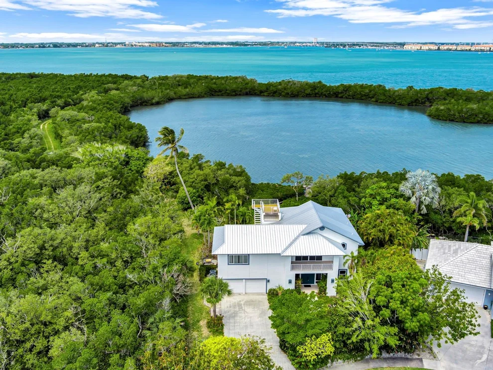 Unit for sale at 1700 Coconut Drive, Fort Pierce, FL 34949
