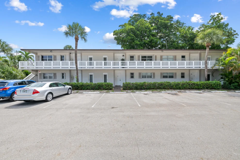 Unit for sale at 600 SE 2ND Avenue, Deerfield Beach, FL 33441